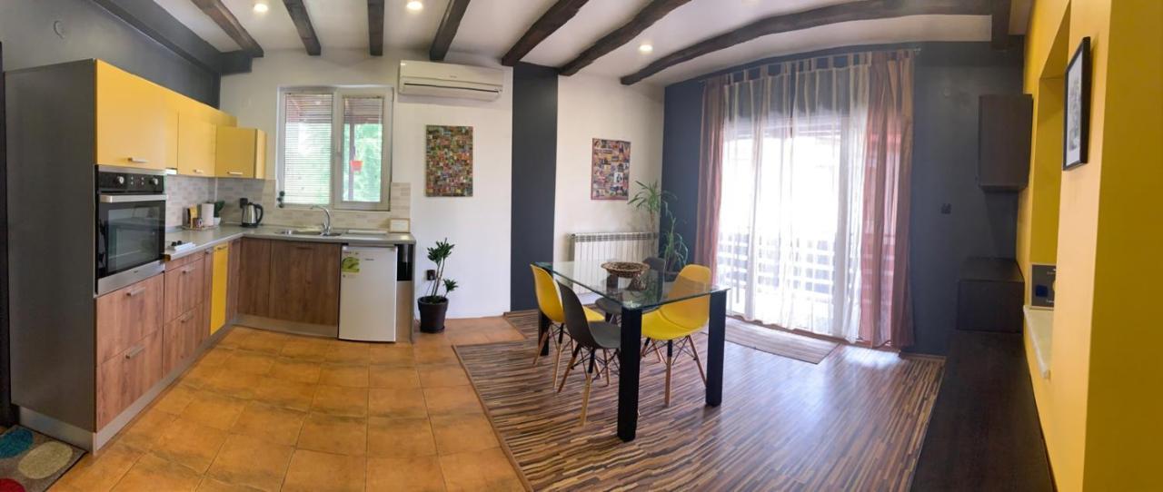 Trakia Street Apartment Plovdiv Eksteriør billede